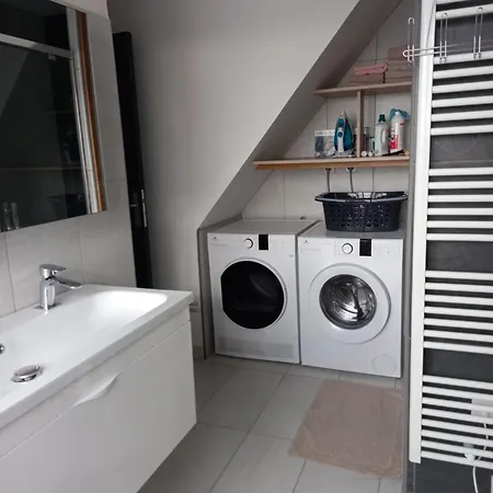 Maison Au Bord De L'eau En Λε Μανς